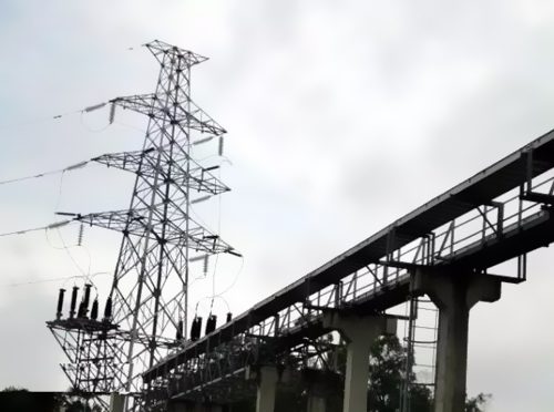 電纜標牌無缺、明晰，相序涂改符合要求